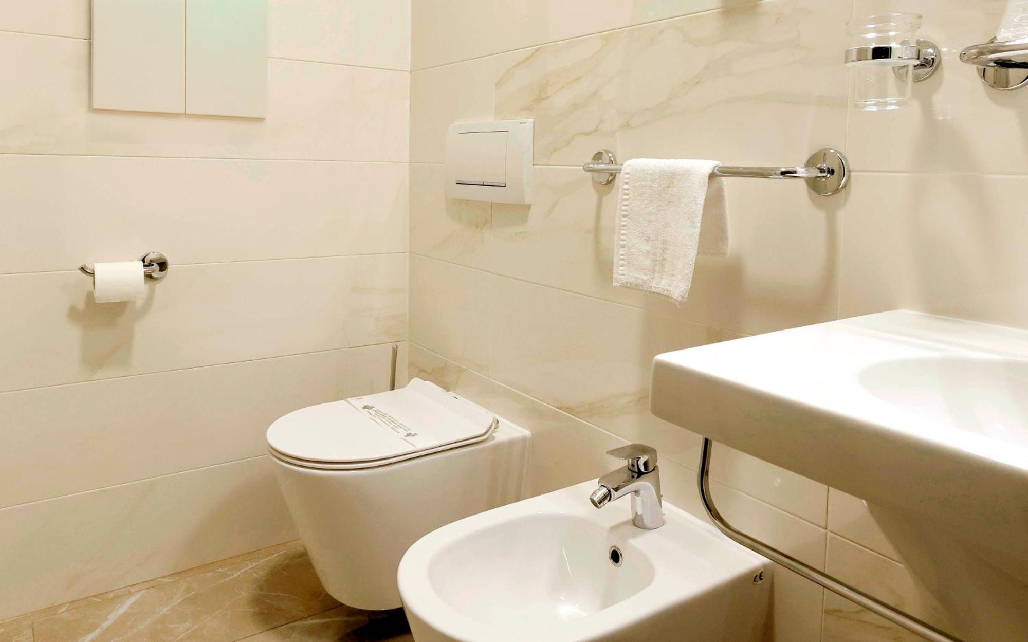 Dama Hotel