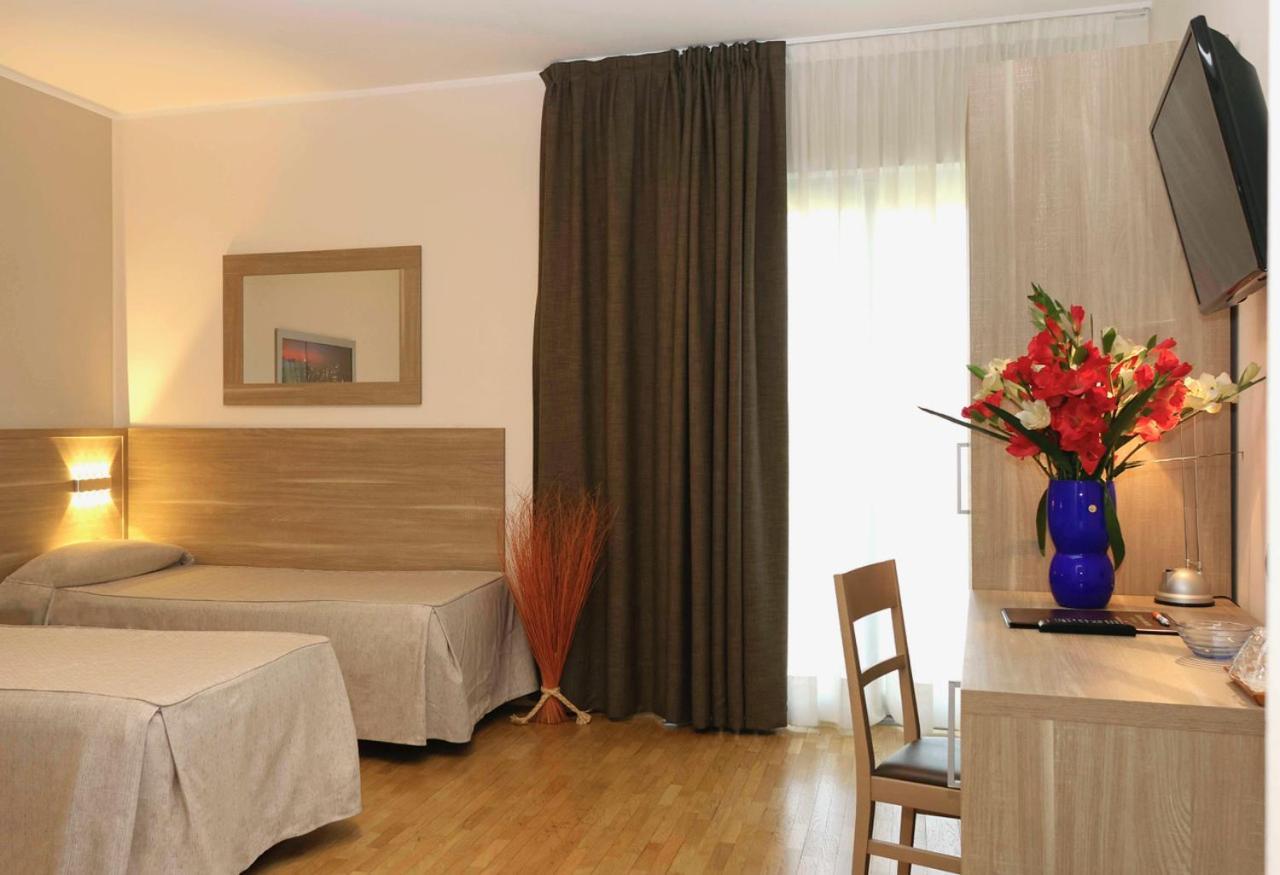 Hotel Dama 3*