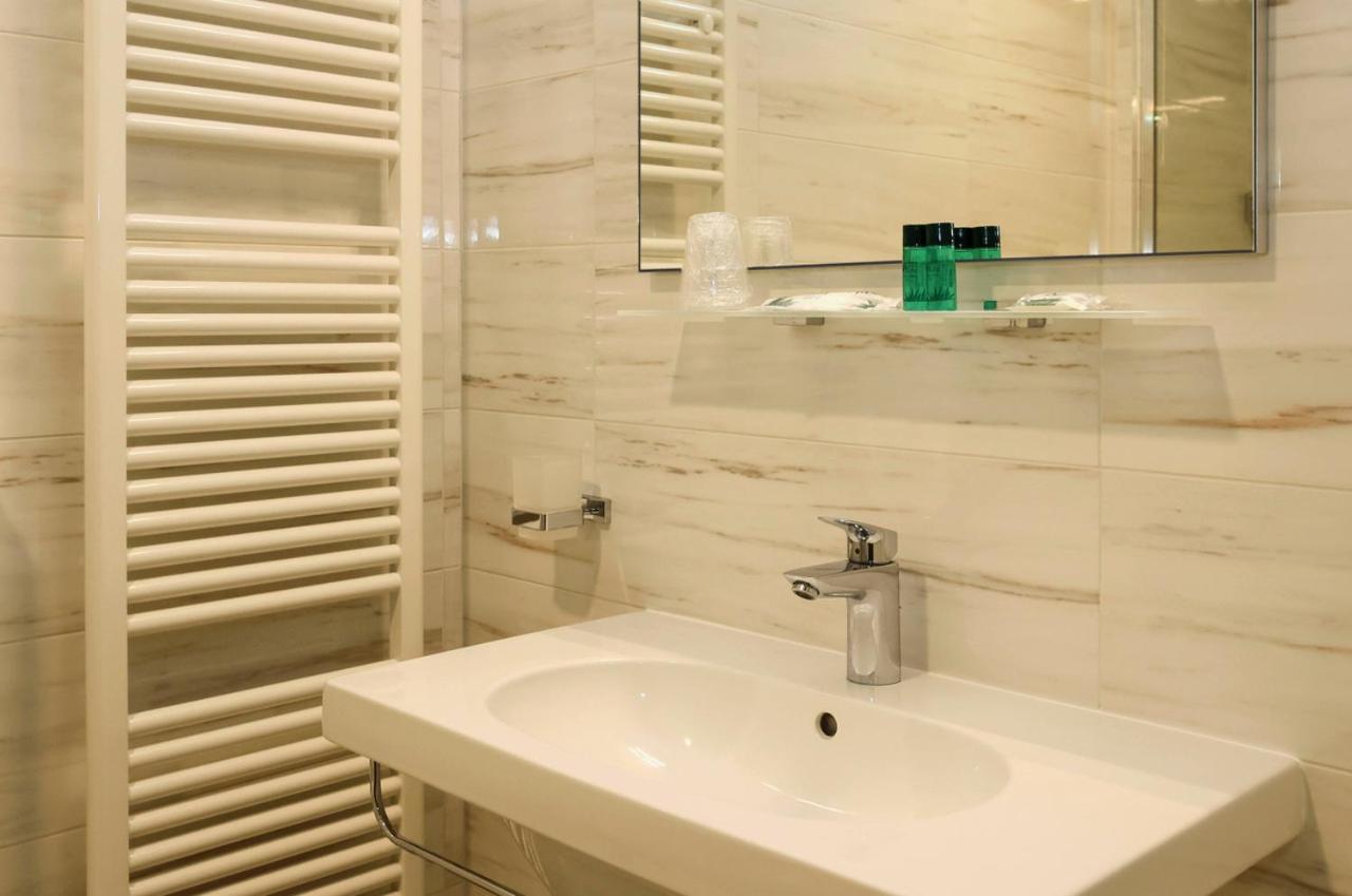 Hotel Dama Fossano